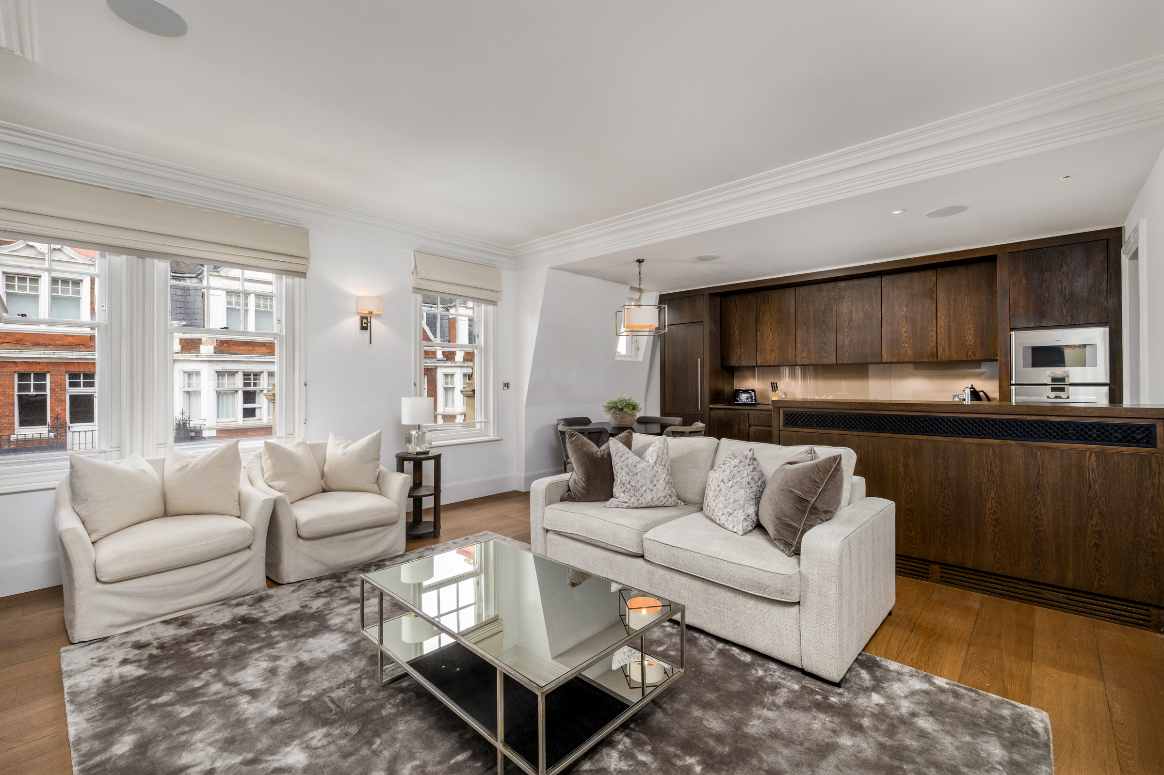 App 3.02 65 Duke Street London W1K 5NX