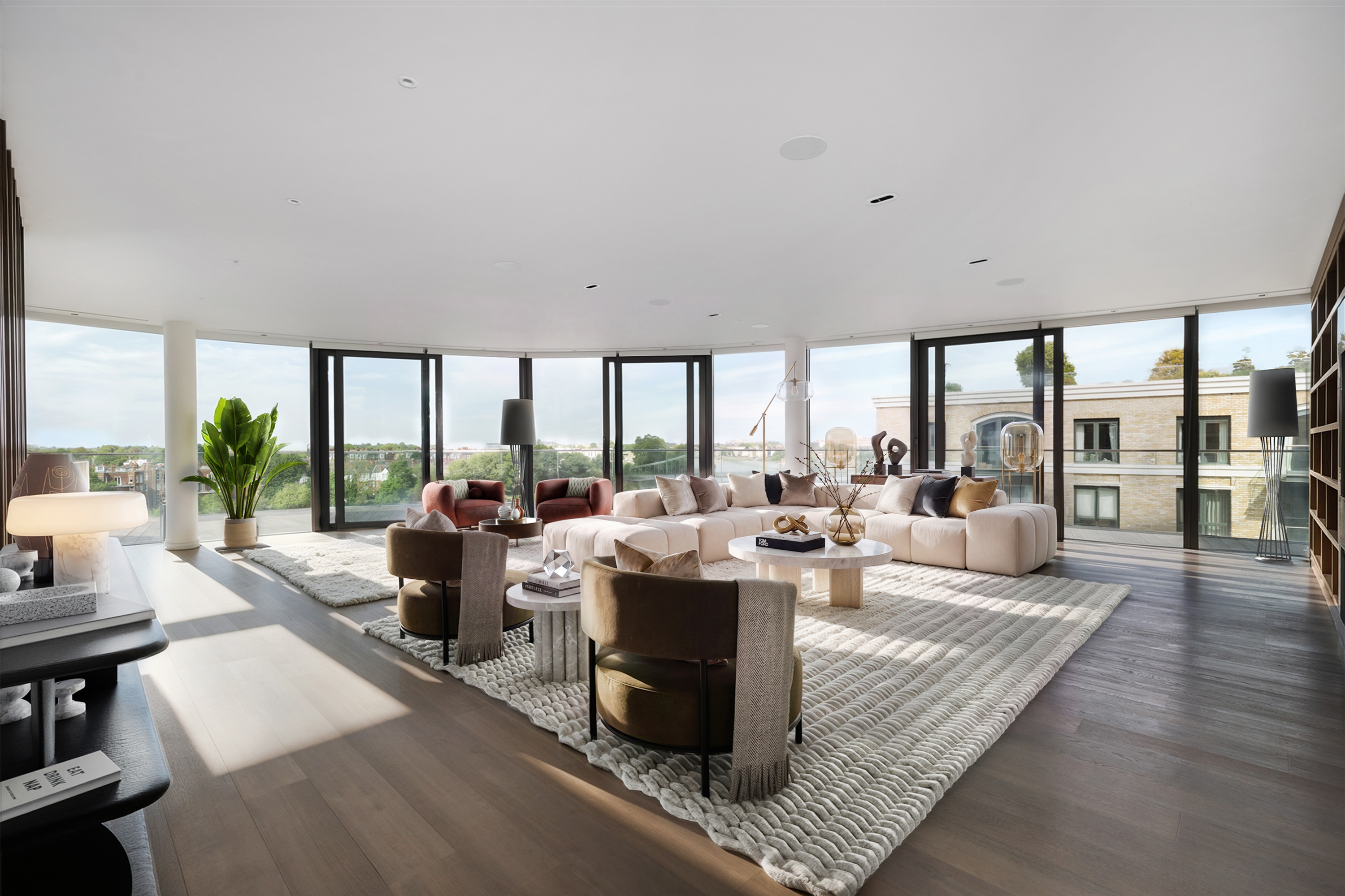 A Lateral Penthouse with Panoramic Thames Views and Exceptional Amenities