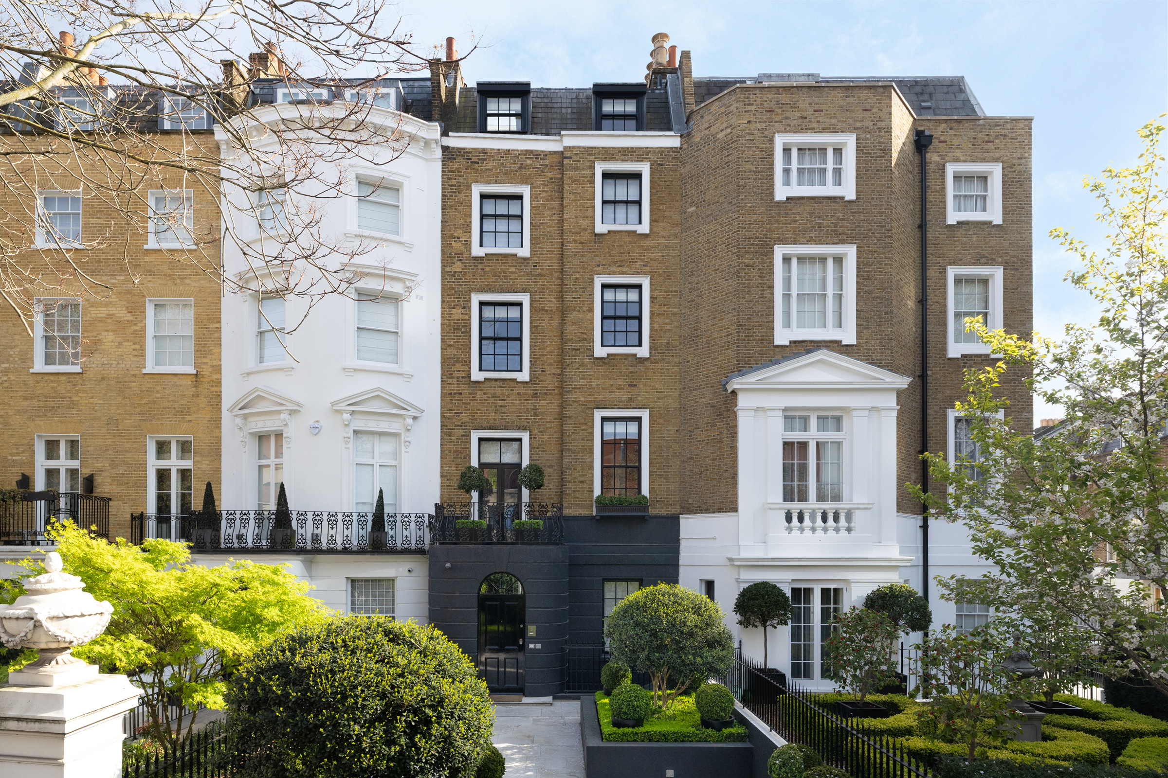 Spectacular townhouse in Knightsbridge