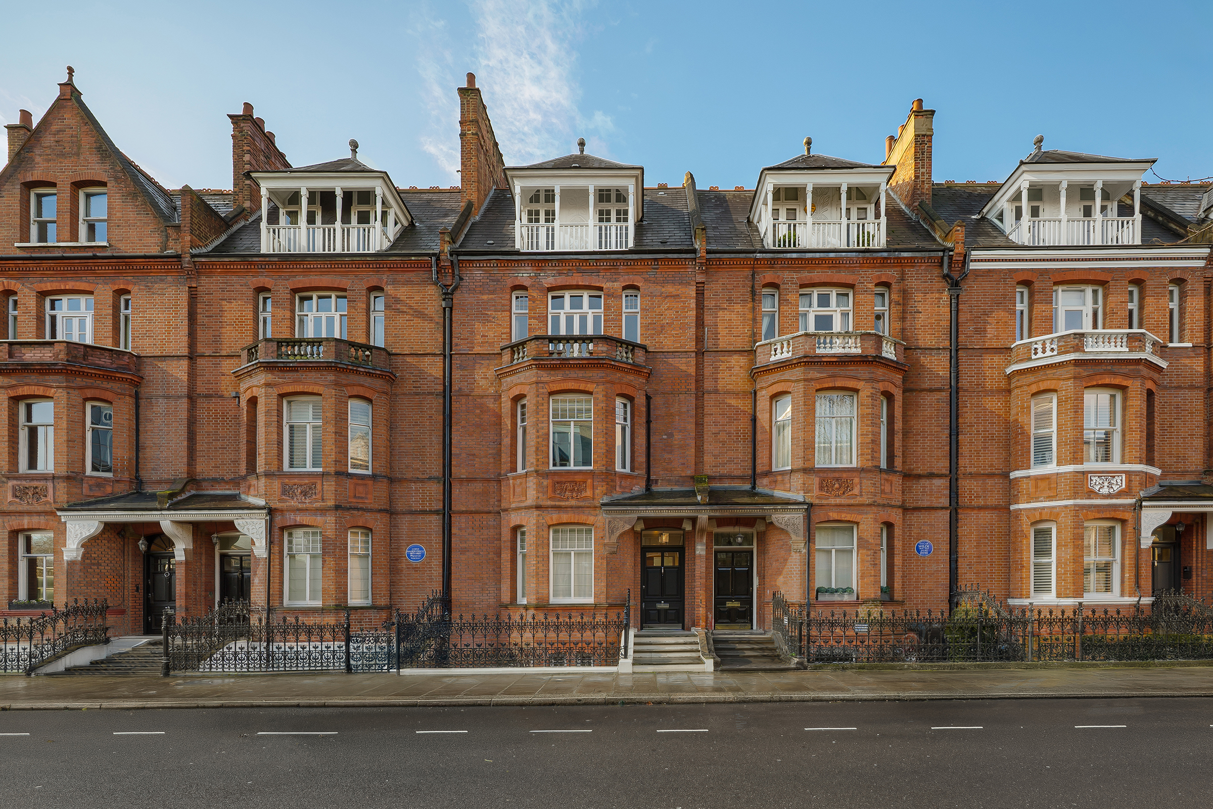 A Beautifully Finished Townhouse in the Heart of SW3