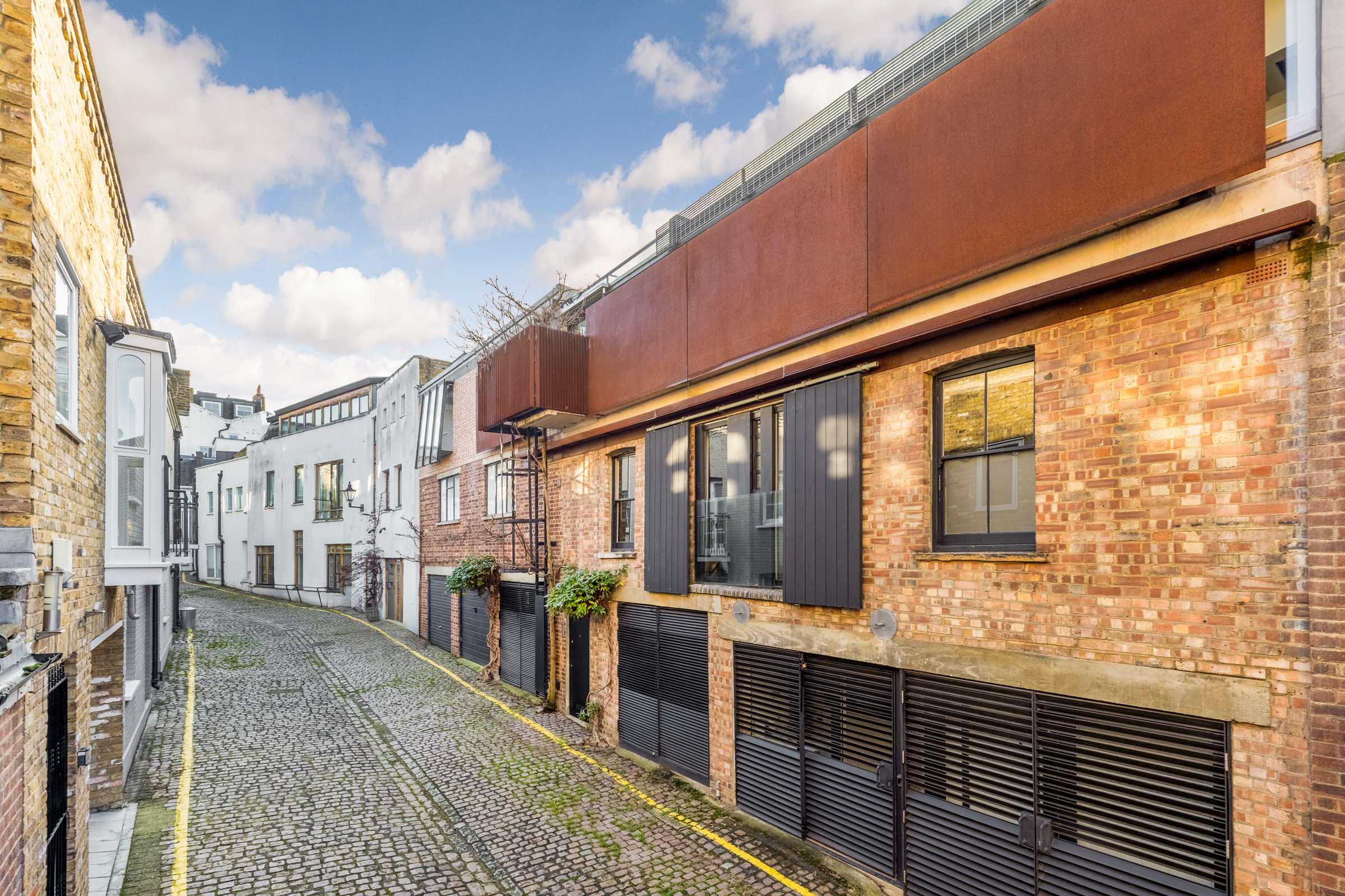 A Design-Led Mews House with Roof Terrace in Notting Hill