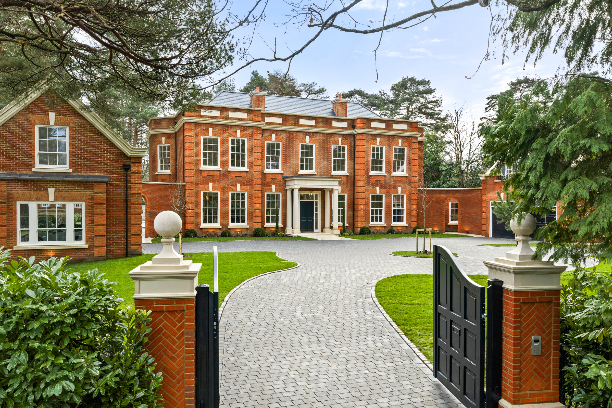 Newly Built Mansion of Exceptional Distinction on St George's Hill