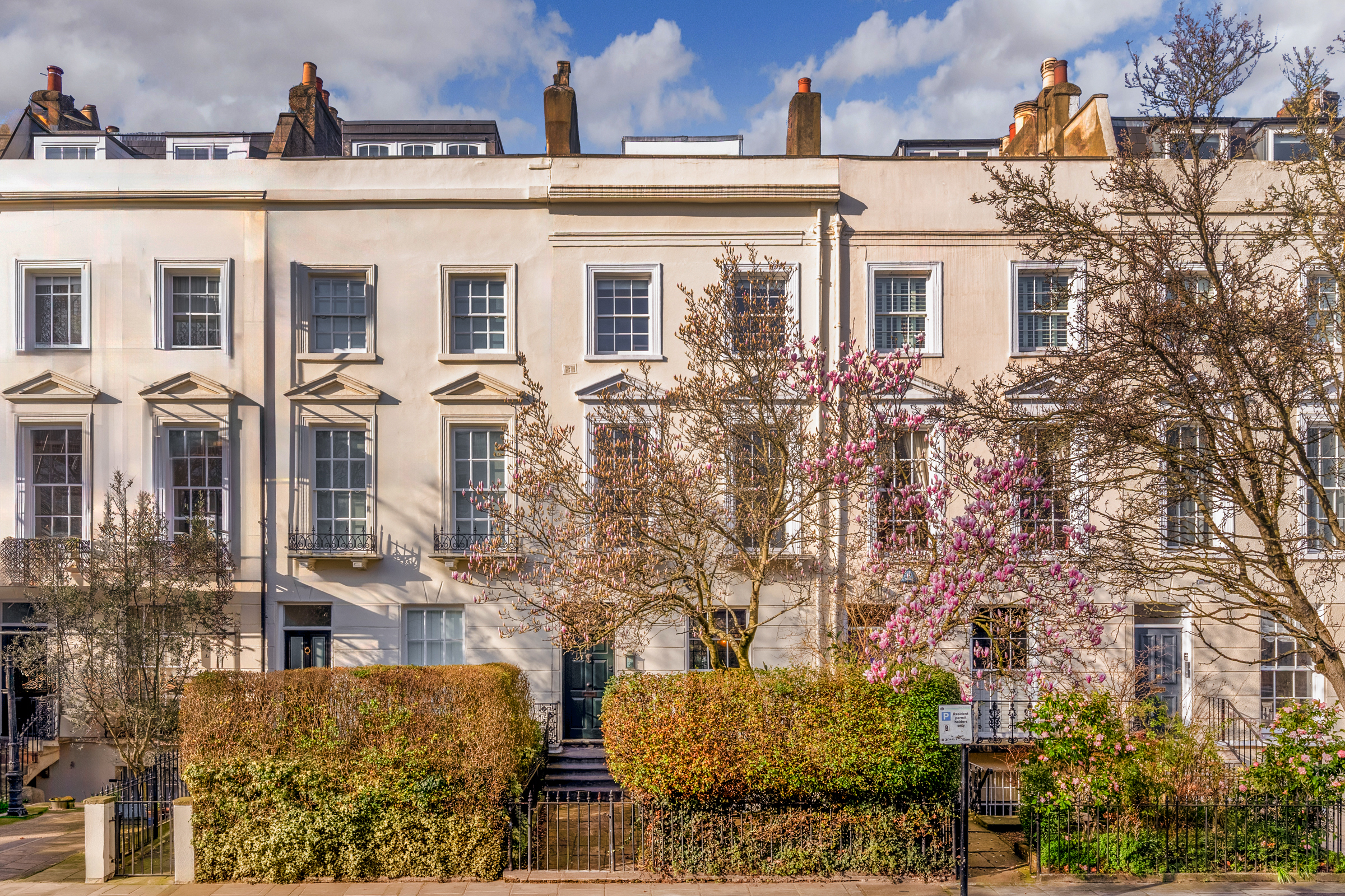 An Elegant Notting Hill Townhouse with a Garden