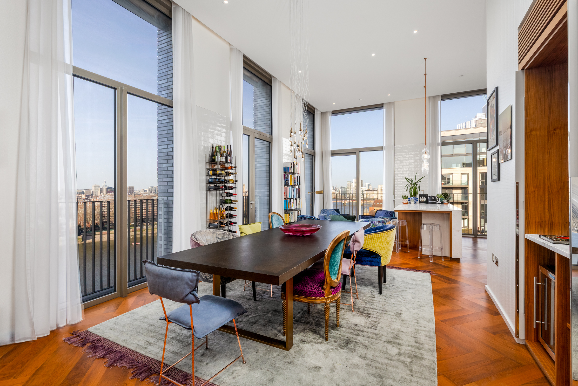 Striking Penthouse with Sweeping Riverside Vistas