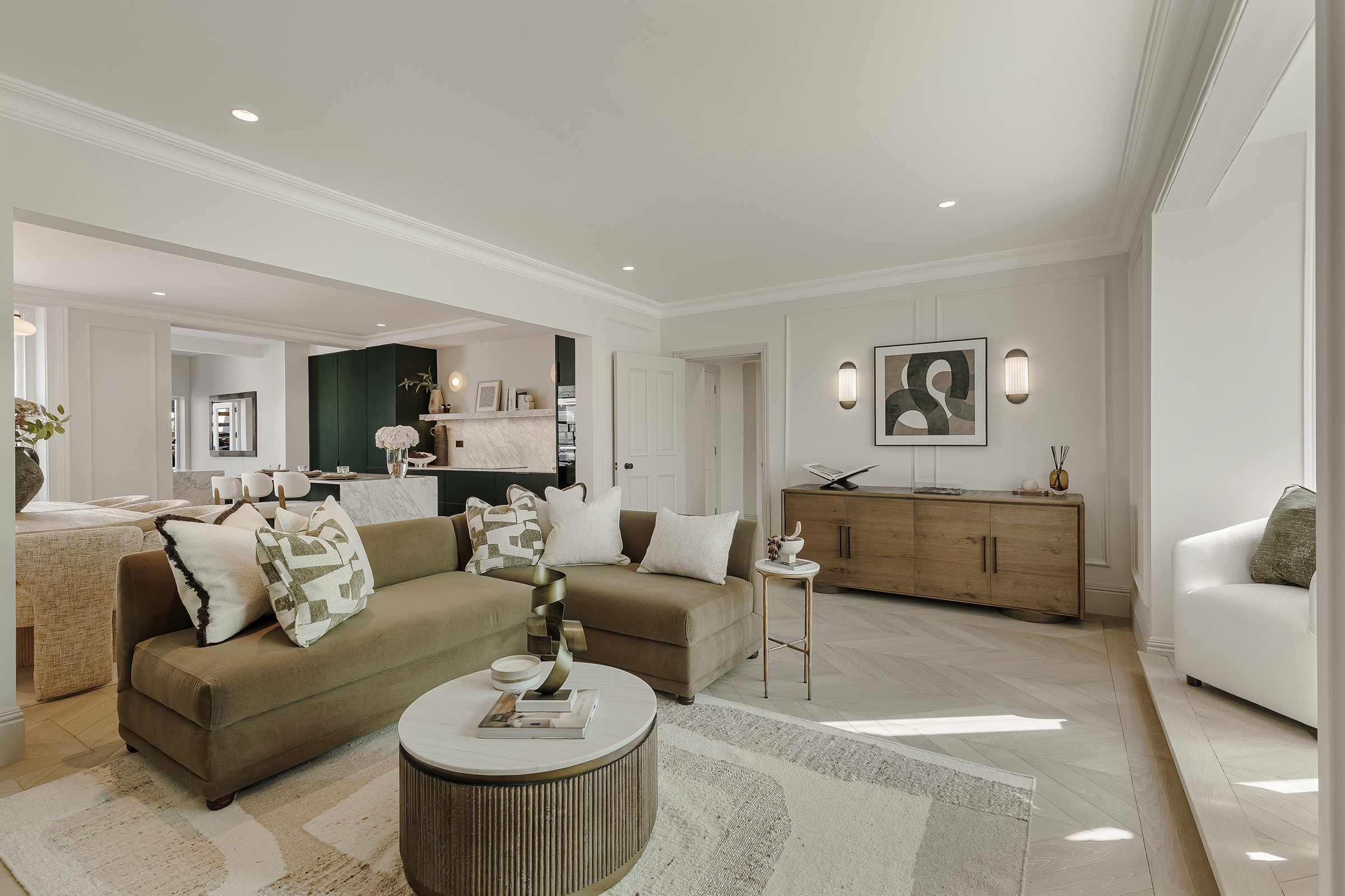 An exceptional lateral apartment with a private terrace on Jermyn Street