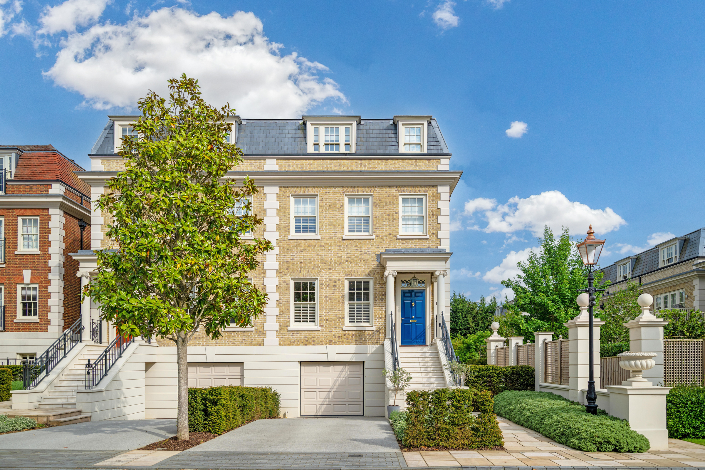 Townhouse For Sale Runnymede Englefield Green King John Square