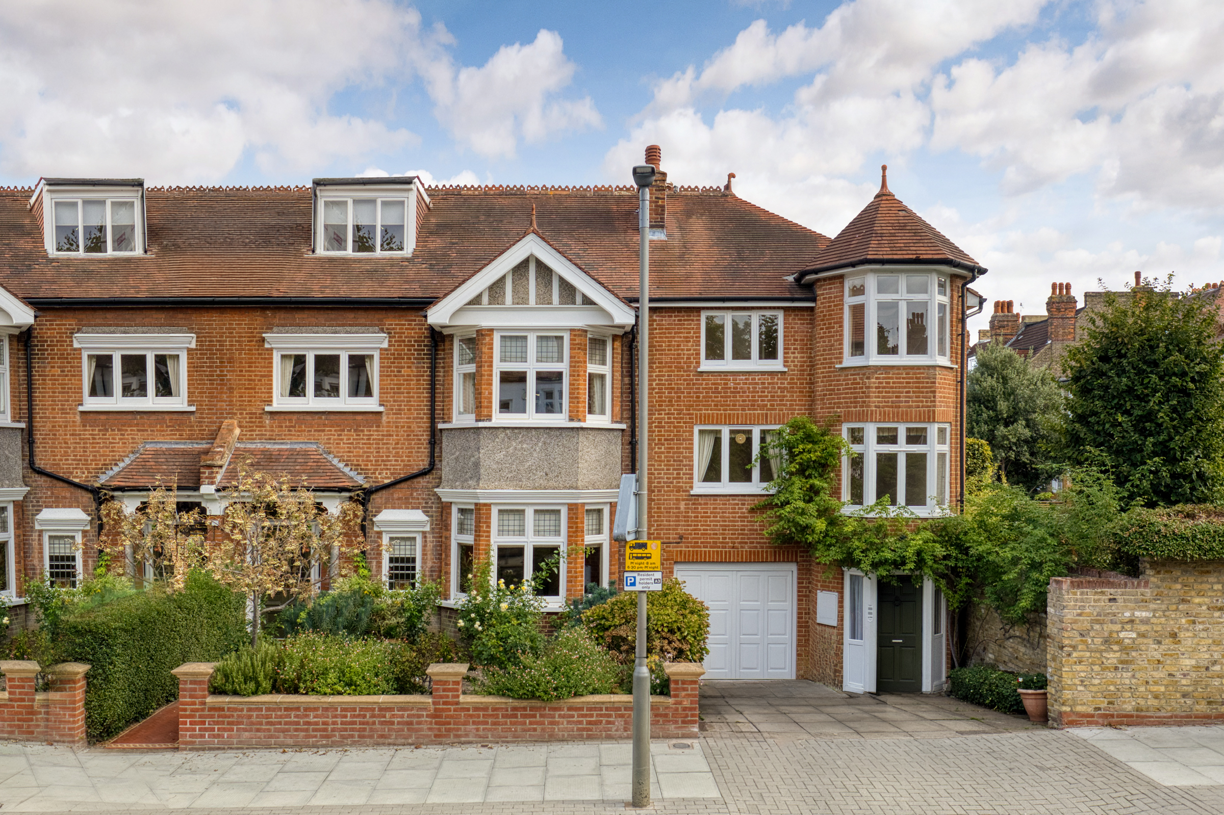 17 Larpent Avenue, Putney, London, SW15 6UP