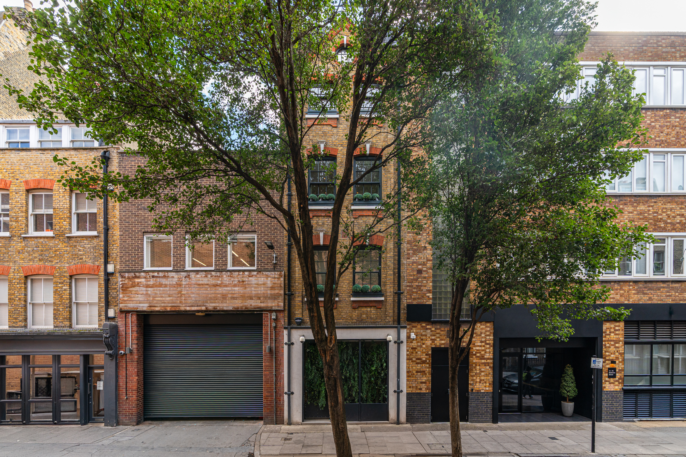An exceptional townhouse with a lift and roof terraces in Covent Garden