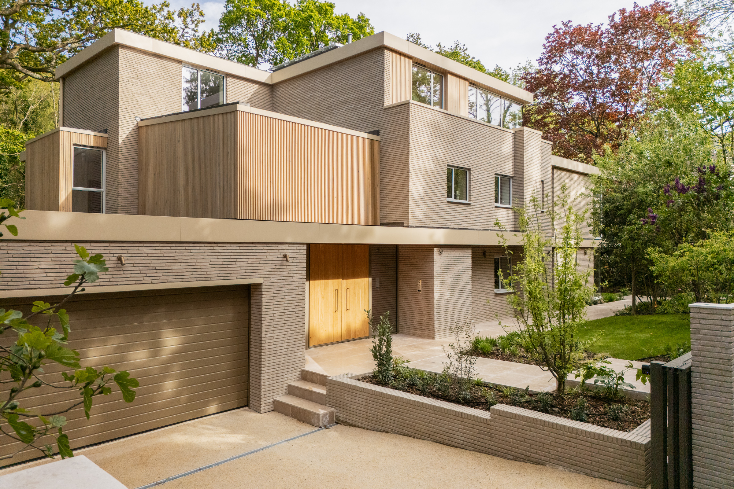 An Architectural Masterpiece on the Edge of Hampstead Heath