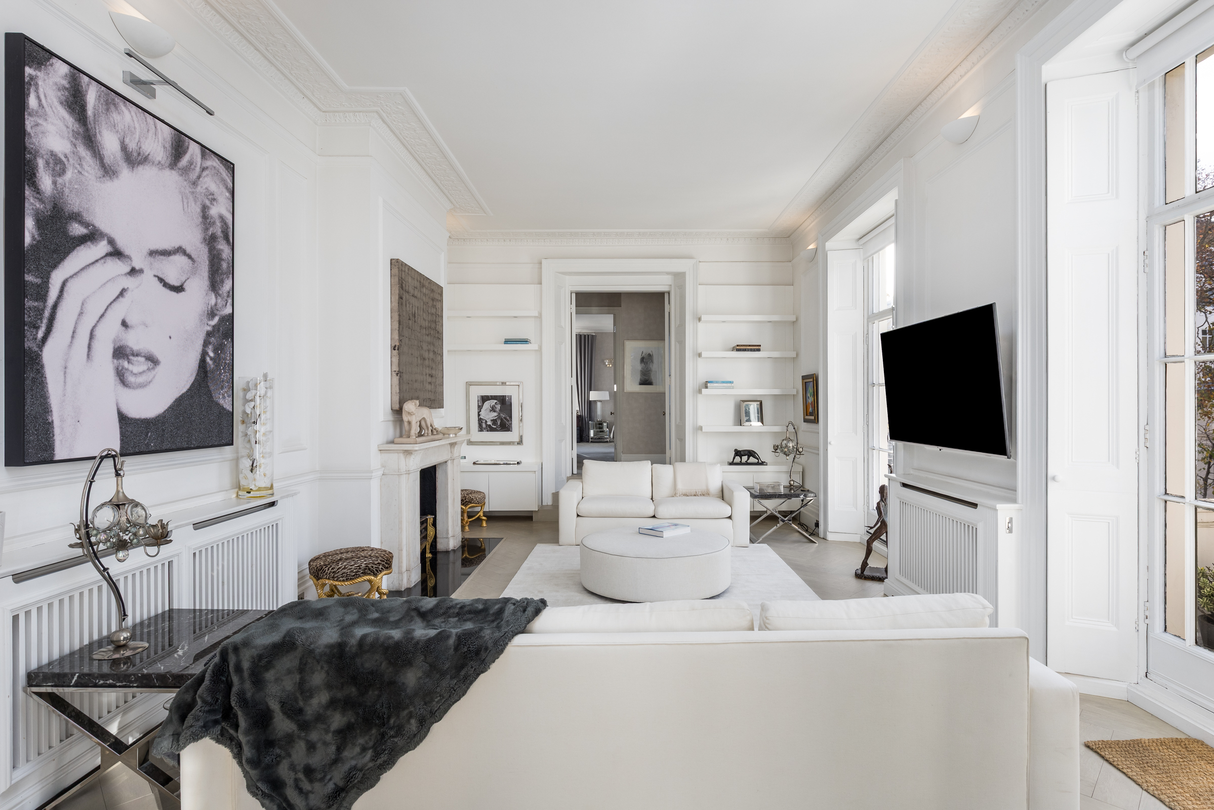 Bright First-Floor Home on Eaton Place